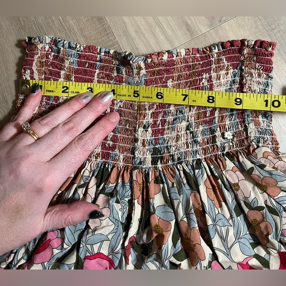 Natural Life Women’s Stretch Waist Shorts - Picture 4 of 5